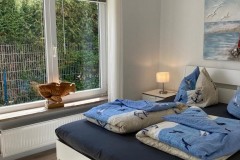 Schlafzimmer-1-Lachmoewe